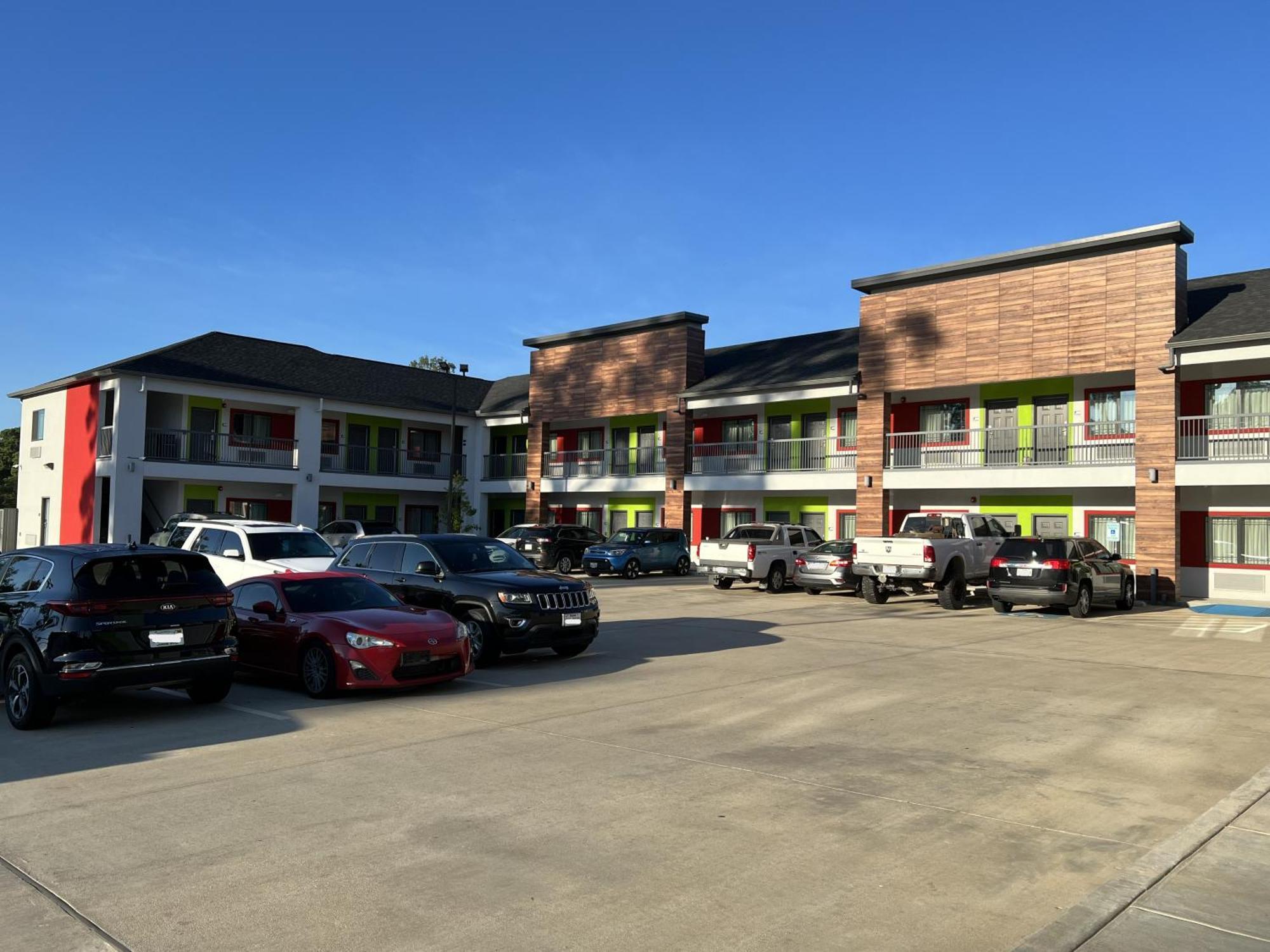 Americas Best Value Inn & Suites Kingwood Iah Airport Humble Eksteriør bilde